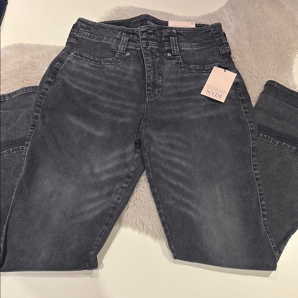 NYDJ Gray High Rise Jeans with Sleek Design